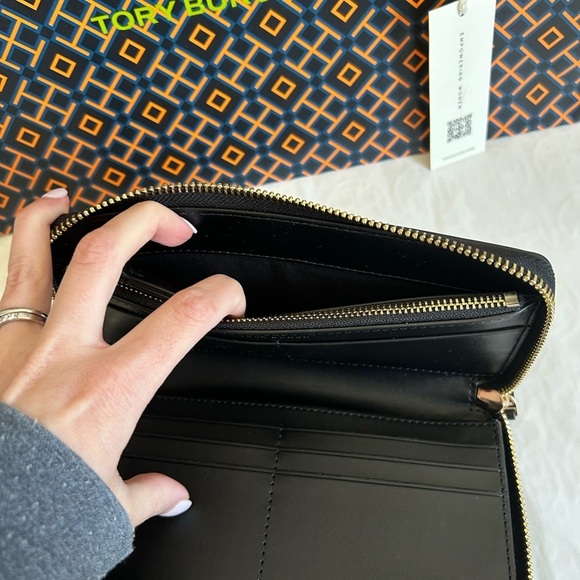 Tory Burch Emerson Canvas Zip Continental Wallet Multi Leather Black Tan Gold - Picture 9 of 11